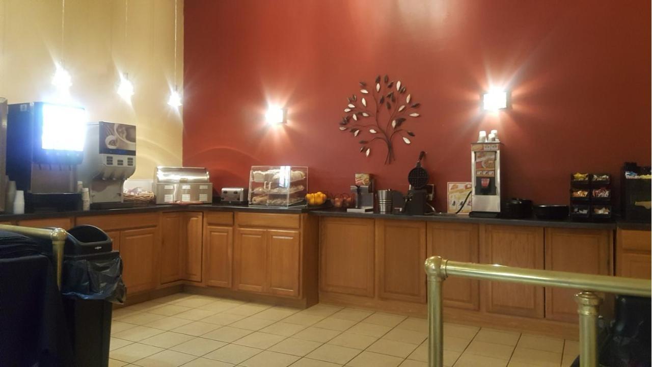 Crookston Inn & Convention Center Εξωτερικό φωτογραφία